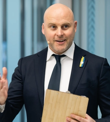 Прем'єр Латвії: ми маємо допомогти Україні вражати пускові установки РФ