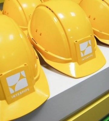 Життя в прифронтовому Нікополі – в "Інтерпайп" розповіли про підтримку працівників і допомогу з евакуацією