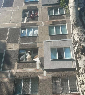Загиблий та семеро поранених: ворог понад 60 разів атакував Дніпропетровщину
