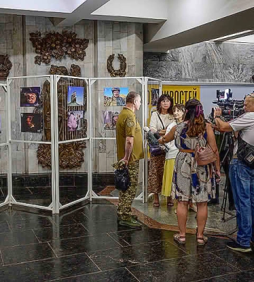 В Харькове представлена фотовыставка пресс-офицера 5 Слобожанской бригады «Скиф» капитана Антона Карпенко