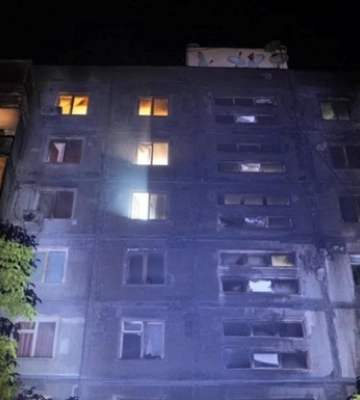 Окупанти вдарили дроном по житловому будинку в Запоріжжі