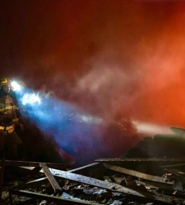 Росіяни атакують Київ реактивними БПЛА, пошкоджена багатоповерхівка