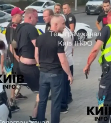 Киянин вдарив патрульного в обличчя: поліція розкрила деталі