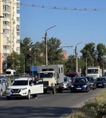 Полтавці  провели автопробіг на підтримку військових