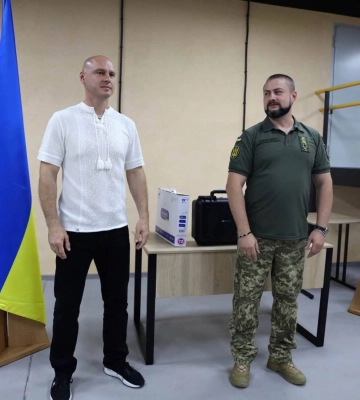 Зеленський відзначив начальника управління ЖКГ Миколаївської ОВА Гладкова з нагоди Дня Незалежності