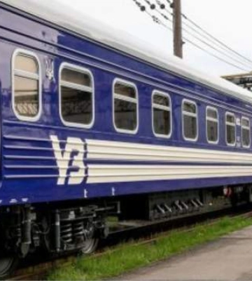 Російський БпЛА влучив у приміський поїзд на Миколаївщині