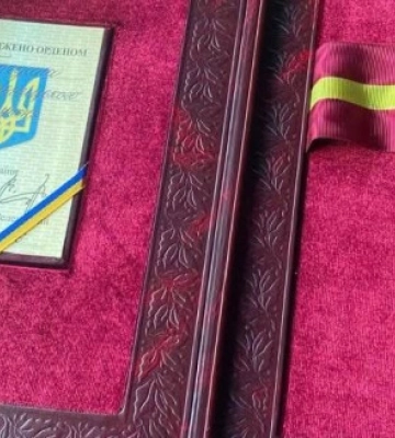 Захищає Україну з 2014 року: командира з Волині Володимир Зеленський нагородив орденом Богдана Хмельницького