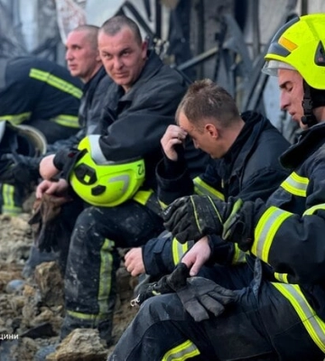 У Кривому Розі завершені аварійно-рятувальні роботи на місці удару по ТРЦ
