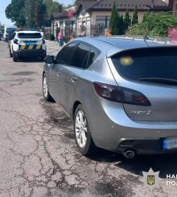 ДТП Житомирщині: у Звягелі чоловік дверима автівки збив жінку на електроскутері