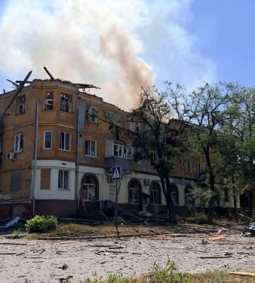 РФ нанесла массированный авиаудар по Краматорску: 11 раненых, среди них двухмесячный младенец (обновлено). ФОТОрепортаж