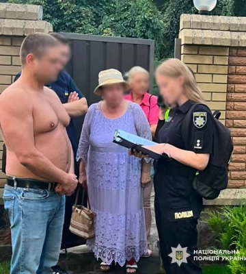 За вимагання вигаданого боргу та погрози підозри отримали двоє уродженців Дніпропетровщини