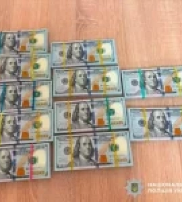 На Київщині повідомили про підозру чоловіку за спробу продажу чужого будинку за 108,5 тисяч доларів