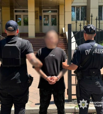 Ножем у груди та милицею по голові: в Одесі судитимуть двох чоловіків за жорстокі напади