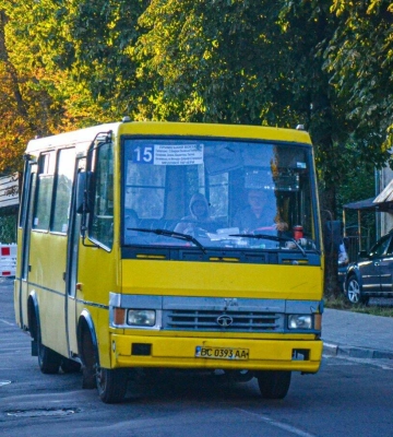 У Львові змінили схеми руху двох автобусних маршрутів: що відомо