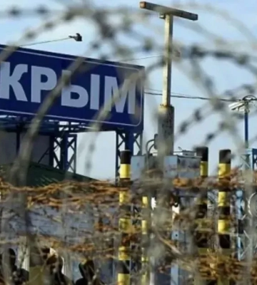 Понад 15 вибухів за 20 хвилин: в окупованому Криму почалися масові відключення світла