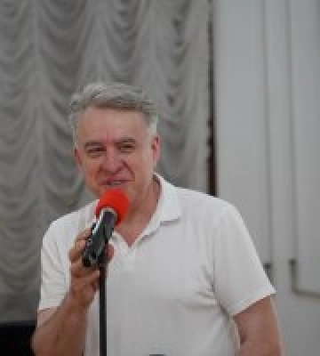 Тризуб, пам’ять і сила: в Одесі відкрилася виставка Оксани Здоровецької
