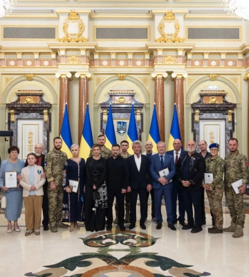 Зеленський відзначив держнагородою "Національна легенда України" 20 видатних людей