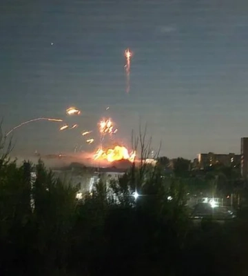 В окупованому Луганську пролунали вибухи, повідомляється про атаку БПЛА