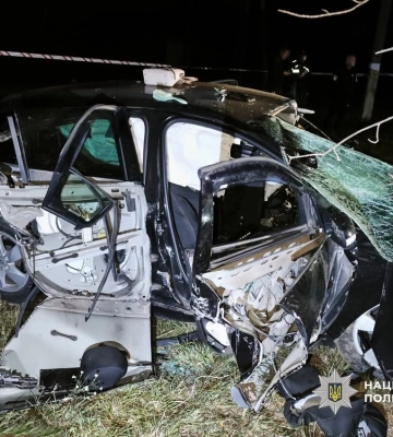 На Чернігівщині внаслідок ДТП загинули водій легковика та двоє його юних пасажирів