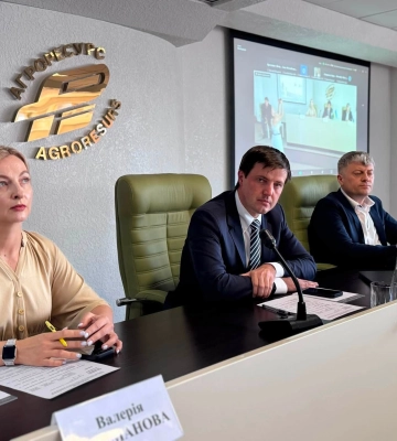 До 10 460 грн/га за втрачені посіви: ВАР і Мінагрополітики обговорили нові механізми підтримки аграріїв