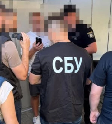 У Луцьку доцента університету затримали на хабарі за вступ ухилянтів до коледжу