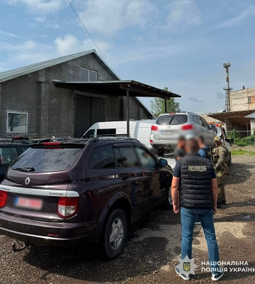 На Закарпатті судитимуть підприємця, який продавав «гуманітарні» транспортні засоби