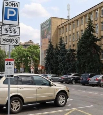 У Миколаєві розробляють механізм пільгового паркування для військових