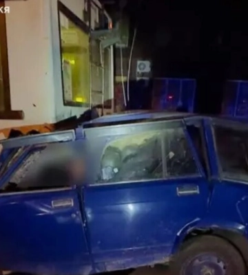 У Запоріжжі легковик в’їхав у тролейбус: загинули двоє людей