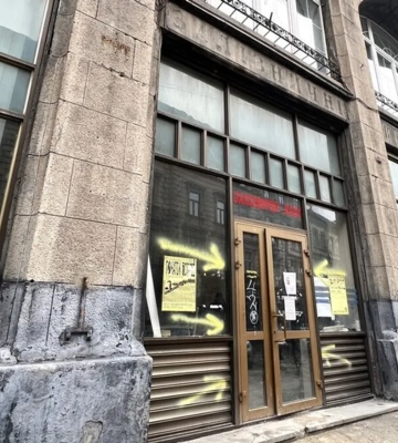 У Львові відреставрують колишні залізничні каси: там відкриють книгарню