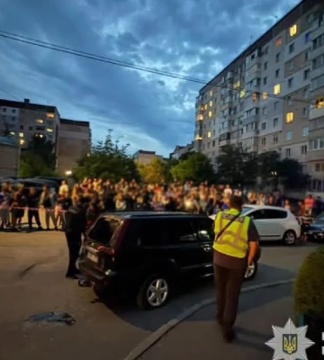 «Самосуд - не оправдание»: полиция прокомментировала нападение на ТЦК в Тернополе. ВИДЕО