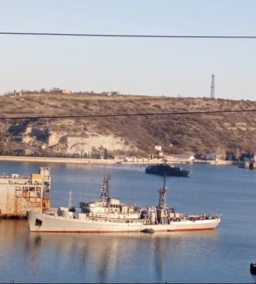 У Севастополі росія ховає пошкоджені кораблі Чорноморського флоту – ЗМІ