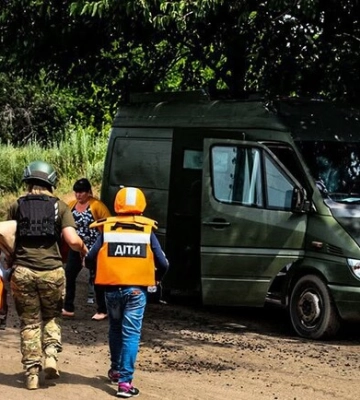 У дев’яти селах Запорізького району оголосили евакуацію дітей: повний перелік