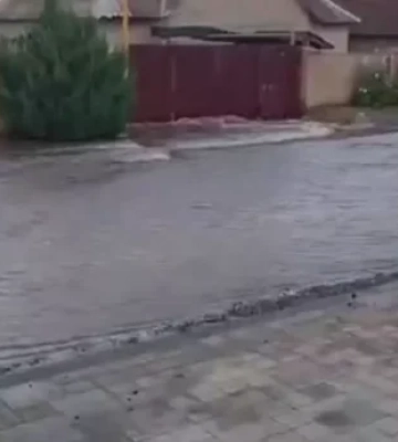 Магістральний водогін прорвало біля Одеси: у місті можливі перебої з водою
