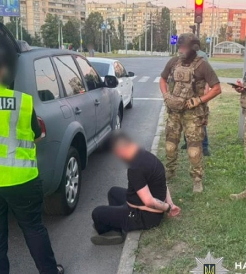 На Харківщині затримали військовослужбовця, якого підозрюють у вимаганні коштів за допомогу з демобілізацією