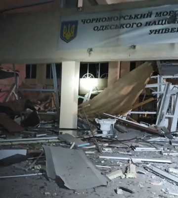 Россияне атаковали Одессу почти всю ночь и утро: повреждены многоэтажный дом и учебное заведение