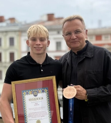 18-річний львів’янин переміг росіянина та здобув бронзу чемпіонату світу з вільної боротьби