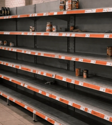 Перебои со снабжением: что происходит в магазинах Киева