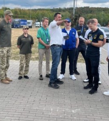 На Закарпатті перевіряють пункти пропуску: представники ЄС та МОМ оцінили роботу митниці