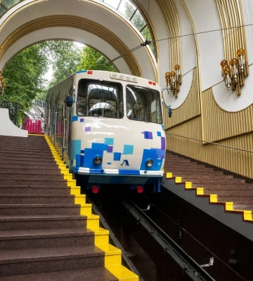 Київський фунікулер відновлює роботу після щорічного ремонту