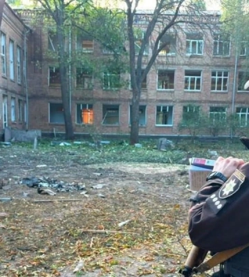В двух районах Киева есть повреждения из-за падения обломков БпЛА, пострадал человек