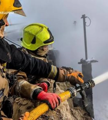 Рятувальники показали наслідки нічних ворожих обстрілів Полтавщини