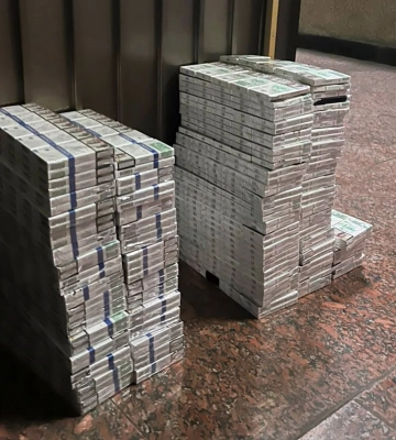 На Волині прикордонники викрили незвичайну схованку сигарет у вантажному потязі