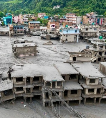 У Непалі й Тибеті розшукують 55 зниклих українців: можливі нові повені