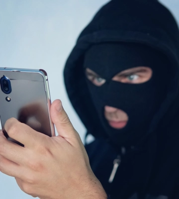 «Зняли мої 15 тисяч і «навішали» кредит»: у Черкасах ошукали жінку