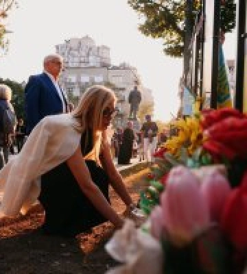«Ну, Одеса!»: молитва, солідарність і волонтерство як міст між Україною та Європою Перший день: спільна молитва на Алеї Героїв