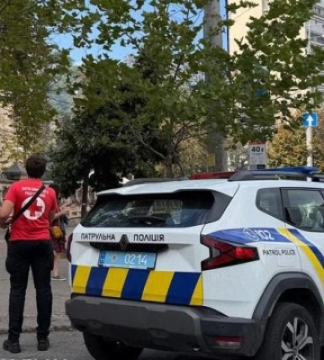 У Києві троє людей постраждали через атаку російських БПЛА