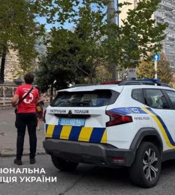 Росія з ночі атакує Київ дронами: поранено трьох людей, уламки зафіксовано у двох районах