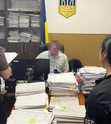 Брал деньги за "удобные решения": главе суда из Киевской области объявили подозрение