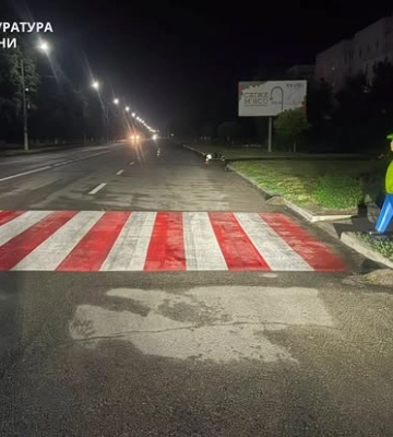 Мотоцикліста, який збив двох дівчат у Чорнобаї, судитимуть