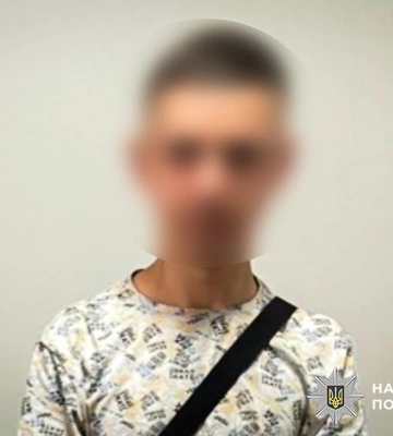 На Хмельниччині затриманого за зґвалтування підозрюють у зберіганні дитячого порно